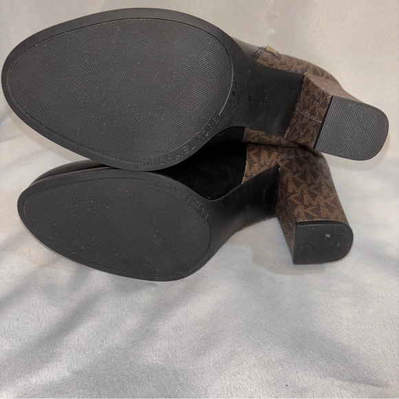 MICHAEL MICHAEL KORS Hazel Signature Boot Size 7 - Picture 5 of 9